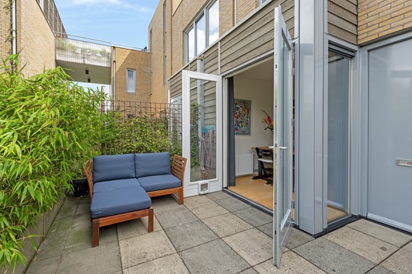 Medium property photo - Oeverzeggestraat 16, 1087 BV Amsterdam